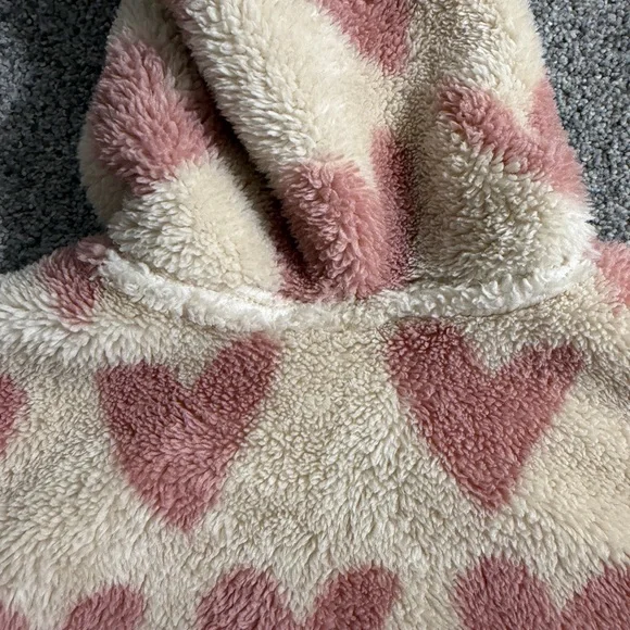 Hanna Andersson Print Recycled Marshmallow Fleece Jacket in Oat Hearts Size 2T - Picture 12 of 15